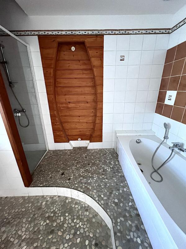 BEAUREGARD Duplex BEAUREGARD 4 pièces 94.15 m2 avec terrasse, cave et 2 stationnements privés sécurisés 15