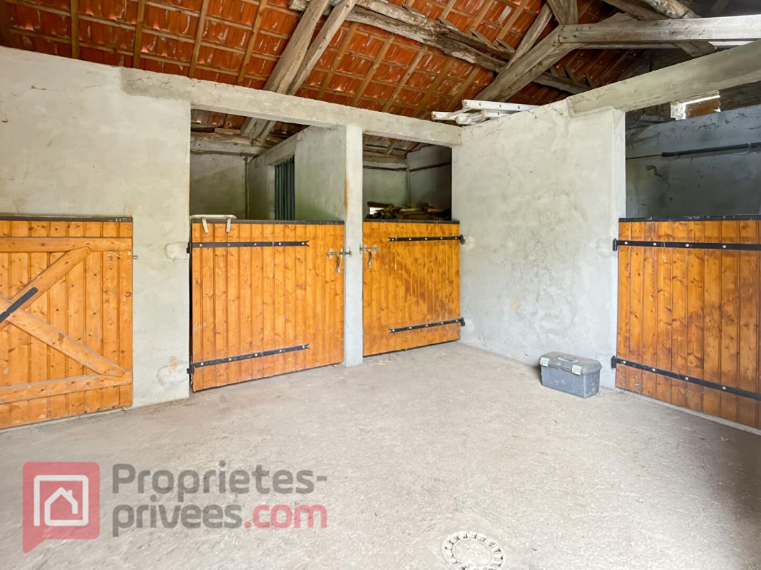 NOYERS Maison Noyers 7 pièce(s) 234 m2 10