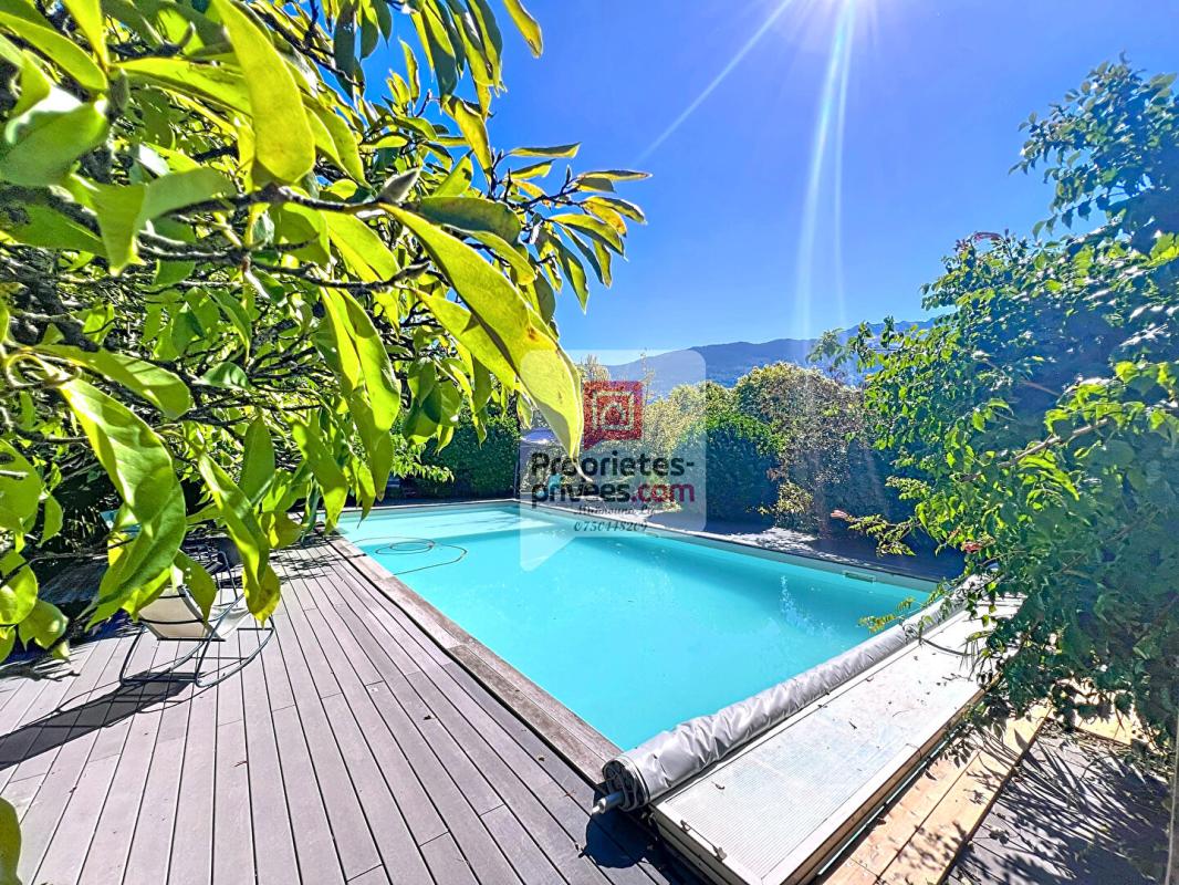 GILLY-SUR-ISERE Maison, Gilly Sur Isère 15 pièces  353 m2 + dépendance de 200 m² 1