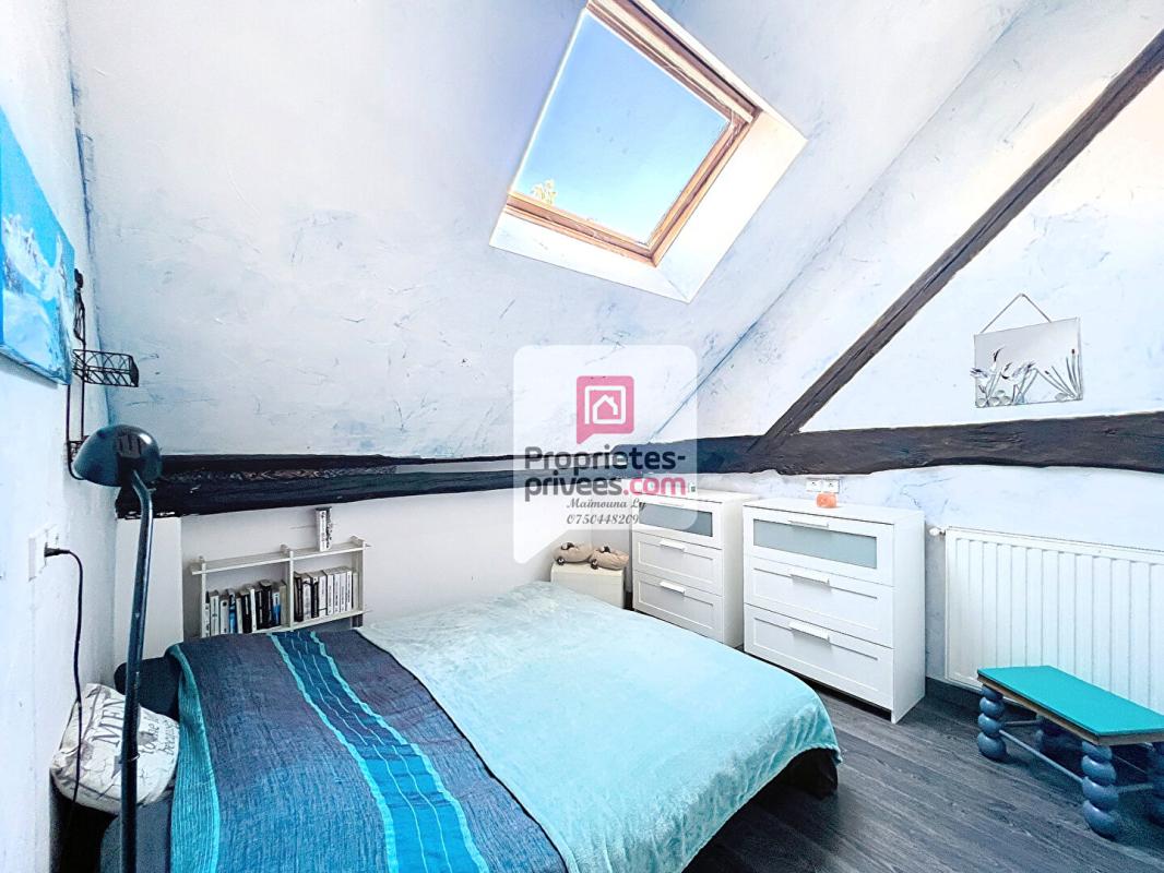 GILLY-SUR-ISERE Maison, Gilly Sur Isère 15 pièces  353 m2 + dépendance de 200 m² 12