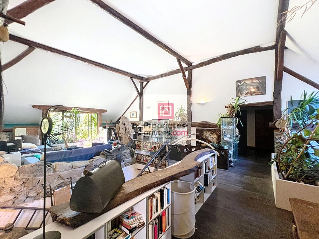 GILLY-SUR-ISERE Maison, Gilly Sur Isère 15 pièces  353 m2 + dépendance de 200 m² 9