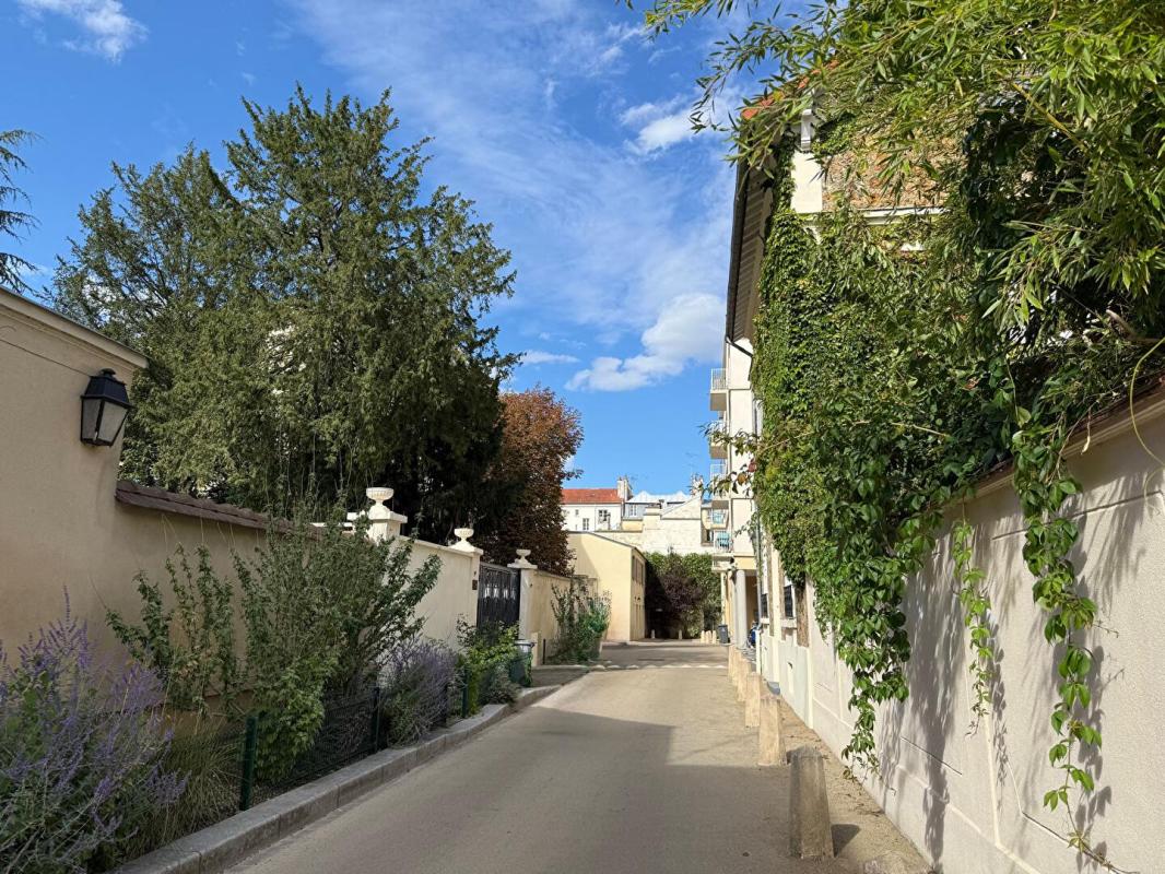 VERSAILLES Maison de ville, 6 pièces, hyper centre Notre-Dame, double box intégré 1