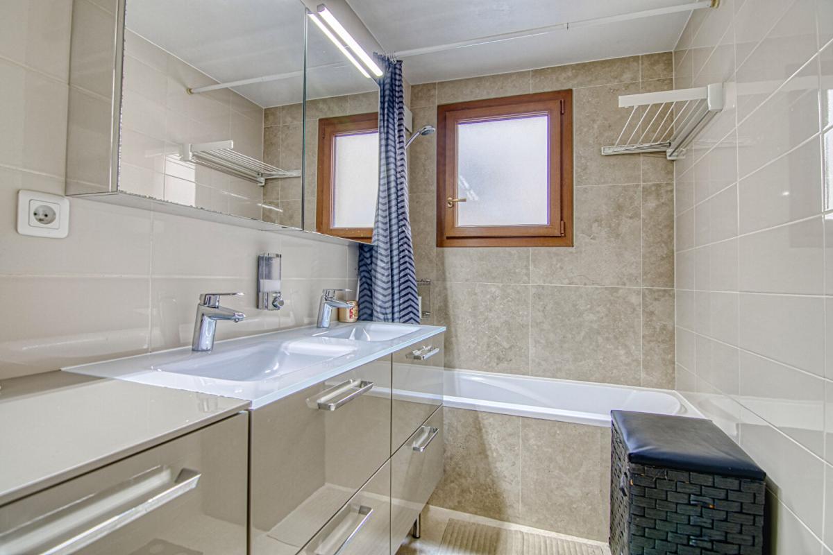 VERSAILLES Maison de ville, 6 pièces, hyper centre Notre-Dame, double box intégré 10