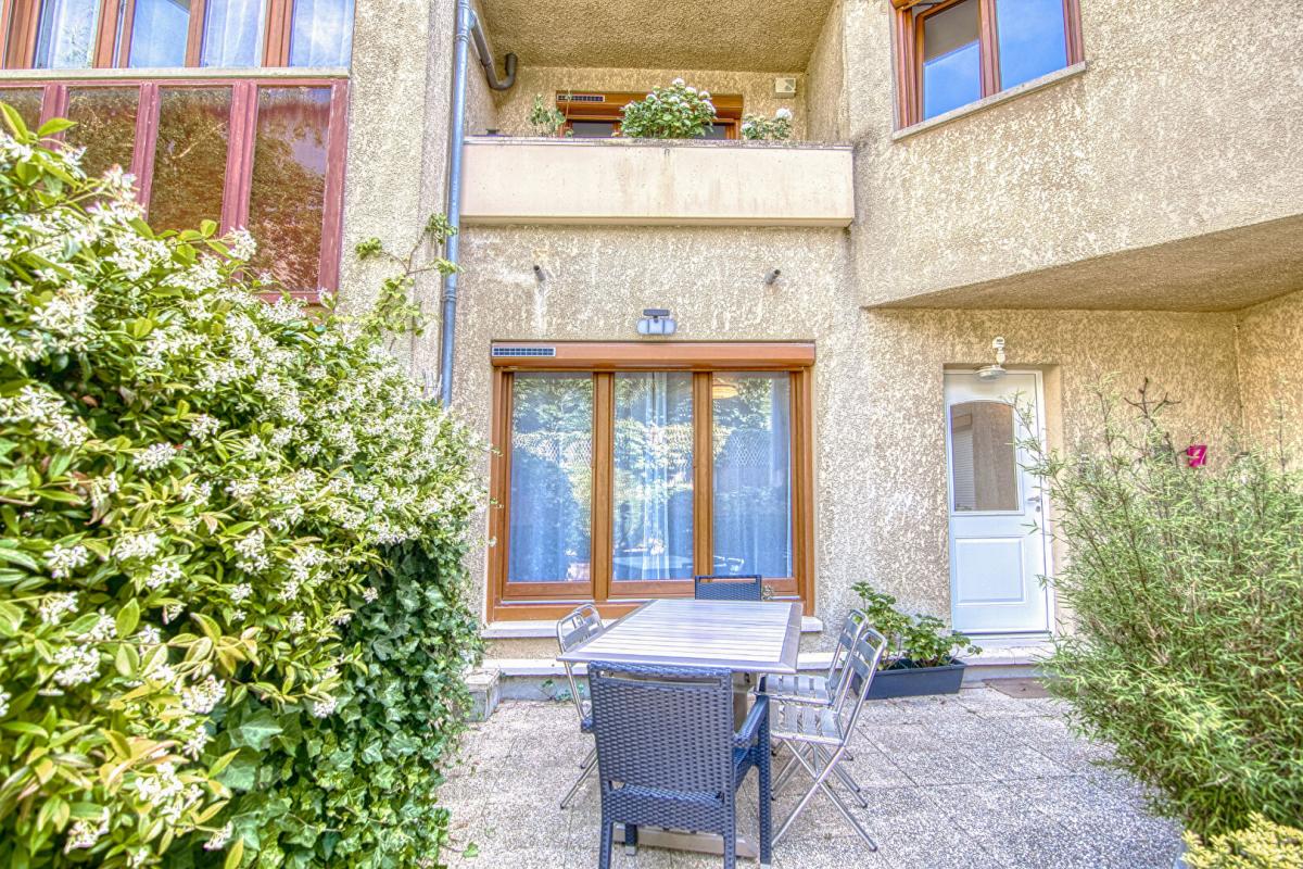 VERSAILLES Maison de ville, 6 pièces, hyper centre Notre-Dame, double box intégré 3