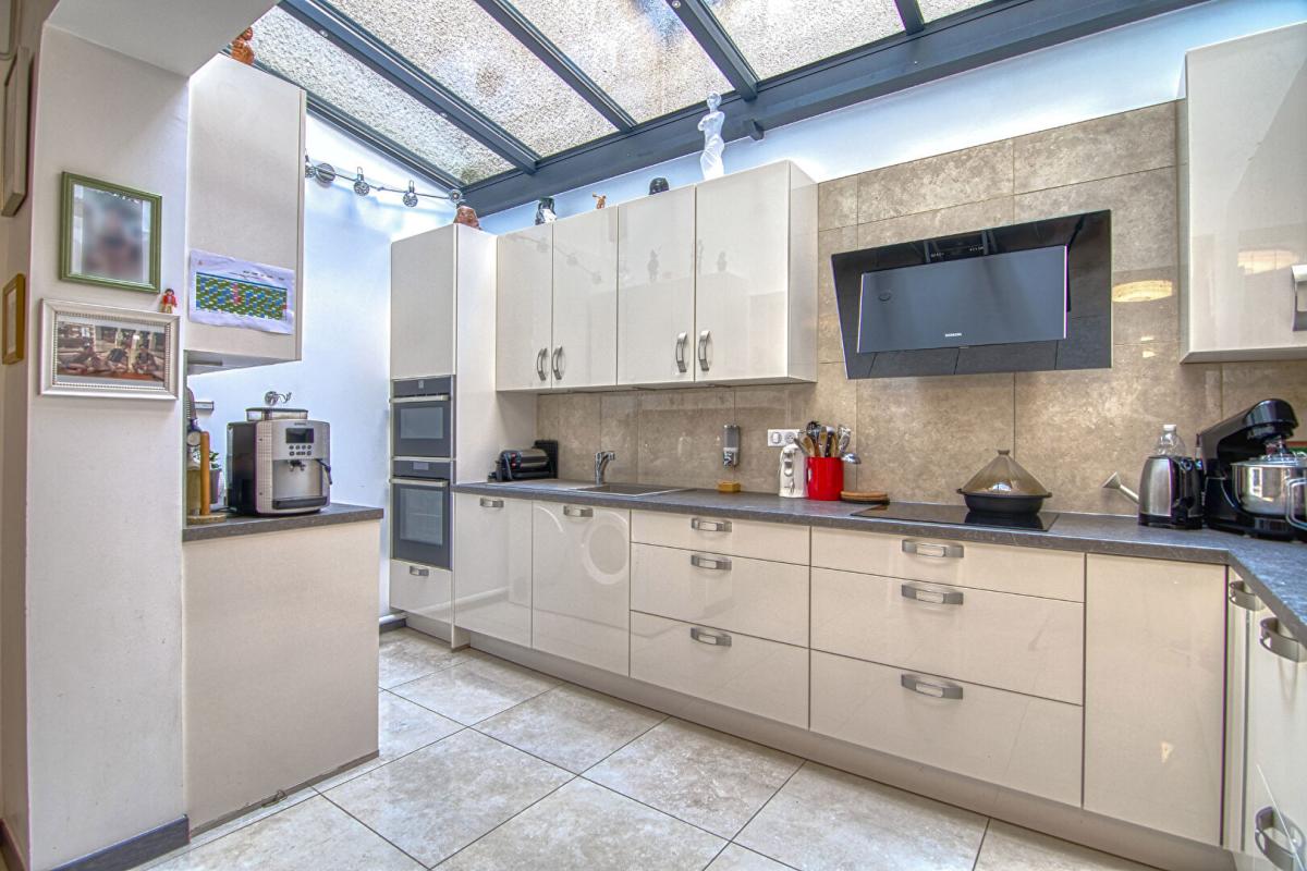 VERSAILLES Maison de ville, 6 pièces, hyper centre Notre-Dame, double box intégré 5