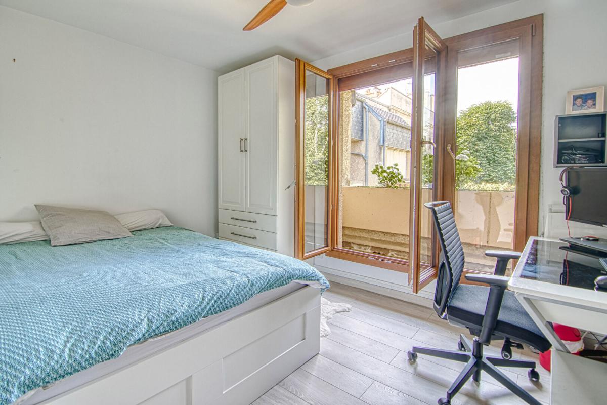 VERSAILLES Maison de ville, 6 pièces, hyper centre Notre-Dame, double box intégré 9