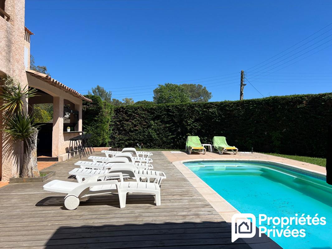 SAINT-RAPHAEL Saint-Raphaël Valescure, Villa 5 pièces avec piscine, terrasse et pool house 17
