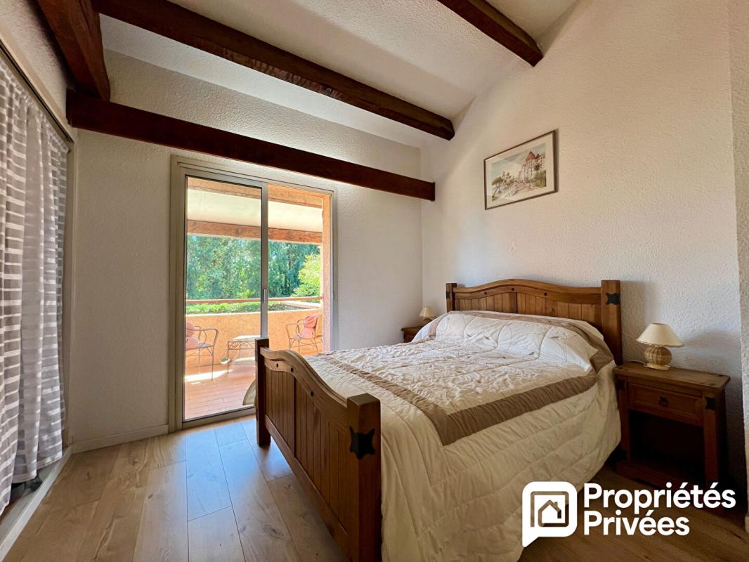 SAINT-RAPHAEL Saint-Raphaël Valescure, Villa 5 pièces avec piscine, terrasse et pool house 9