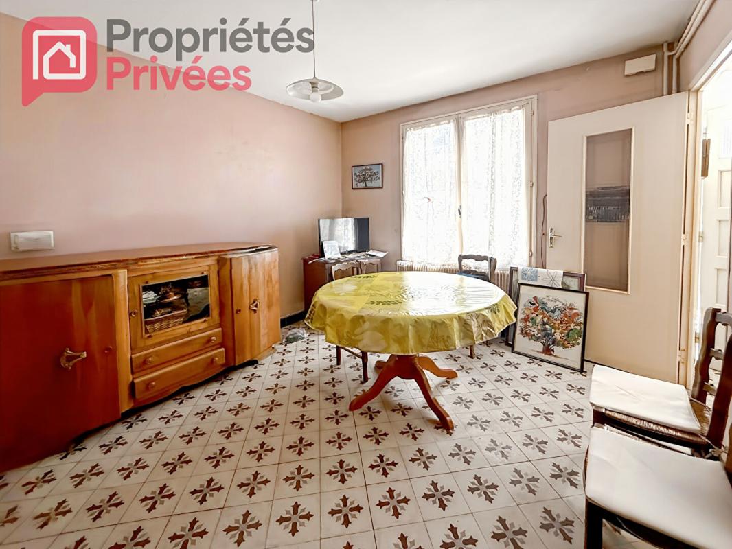 TARASCON GRANDE MAISON A RENOVER 166 M2 PROCHE CENTRE VILLE 14