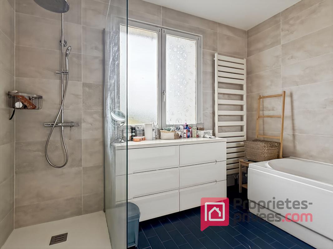 BERTIGNOLLES Maison Bertignolles 6 pièce(s) 102 m2 6