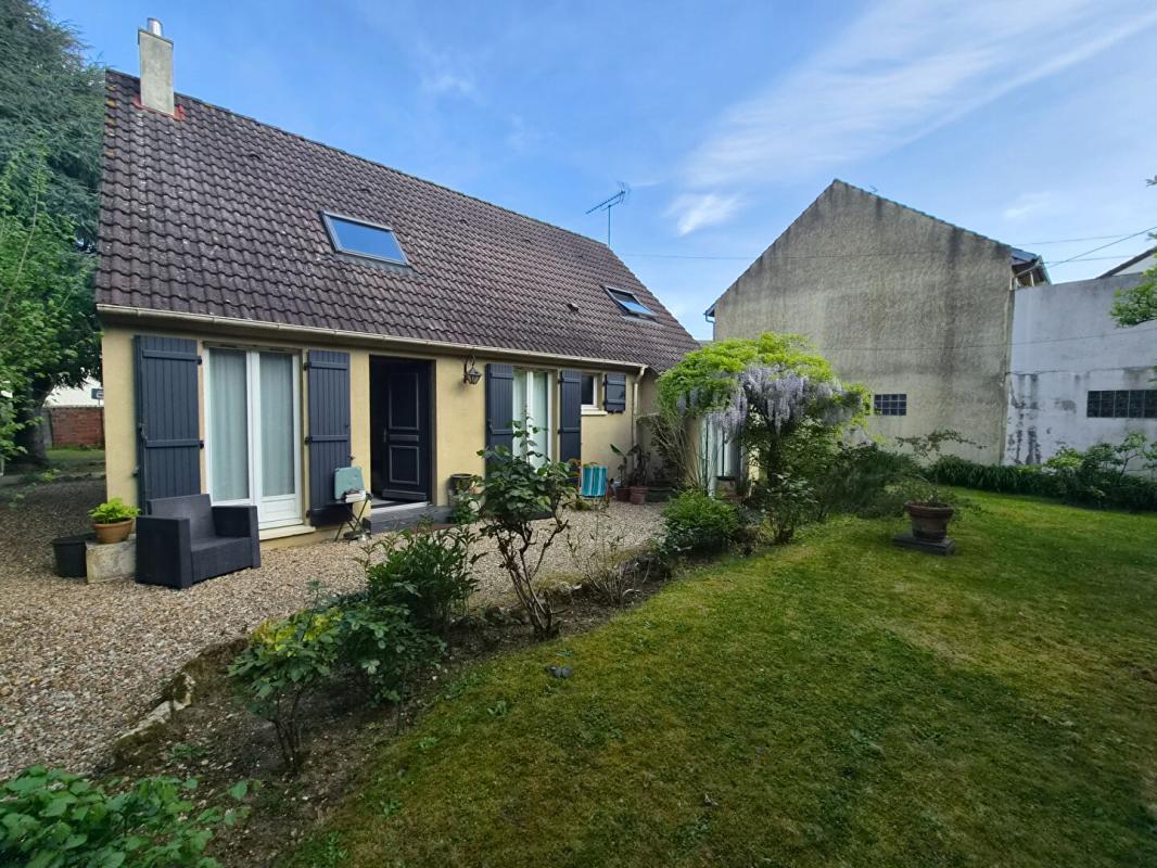 SAINTE-GENEVIEVE-DES-BOIS Maison  5 pièce(s) 125 m2 3