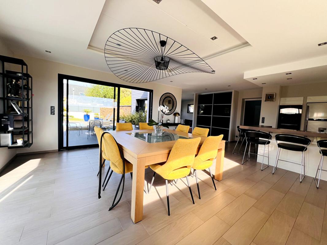 SAINT-GILDAS-DE-RHUYS Belle contemporaine - piscine - 196 m2 - 4 suites - Bureau 10