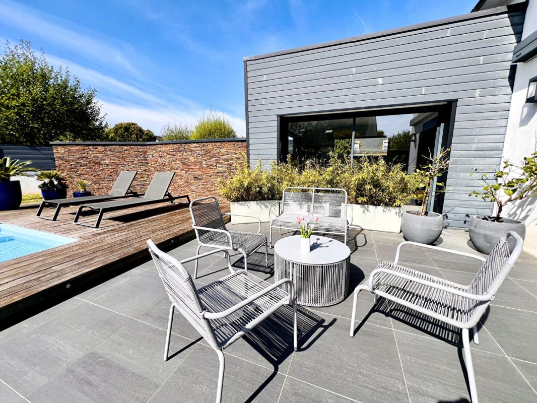 SAINT-GILDAS-DE-RHUYS Belle contemporaine - piscine - 196 m2 - 4 suites - Bureau 2