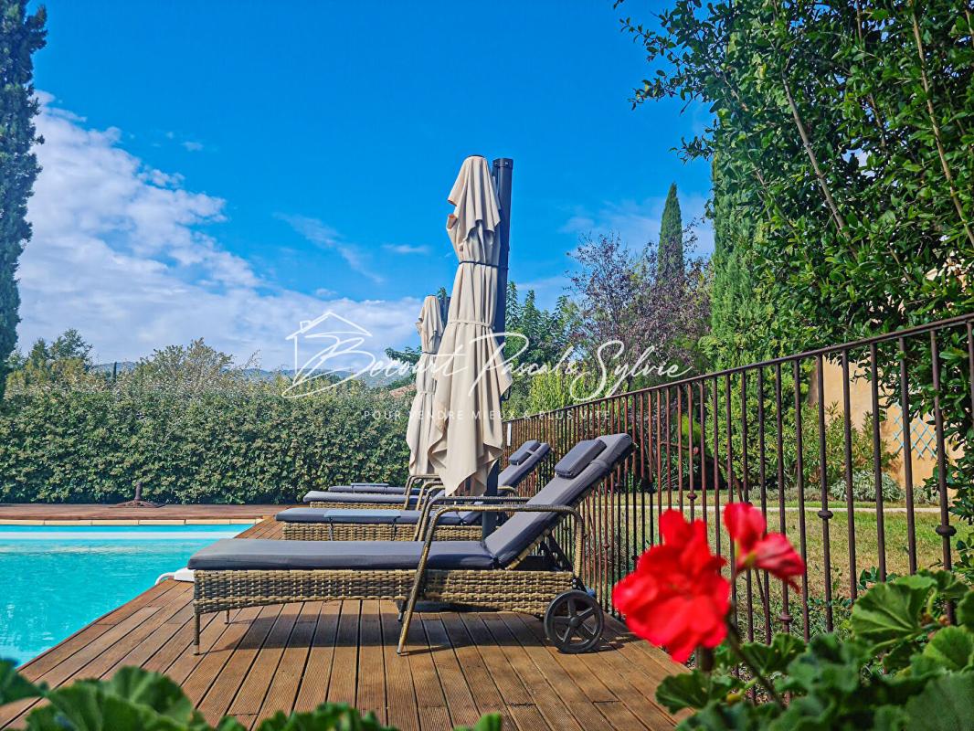 BEDOIN Charmante maison provençale avec piscine sur terrain 1345m2 arboré 2