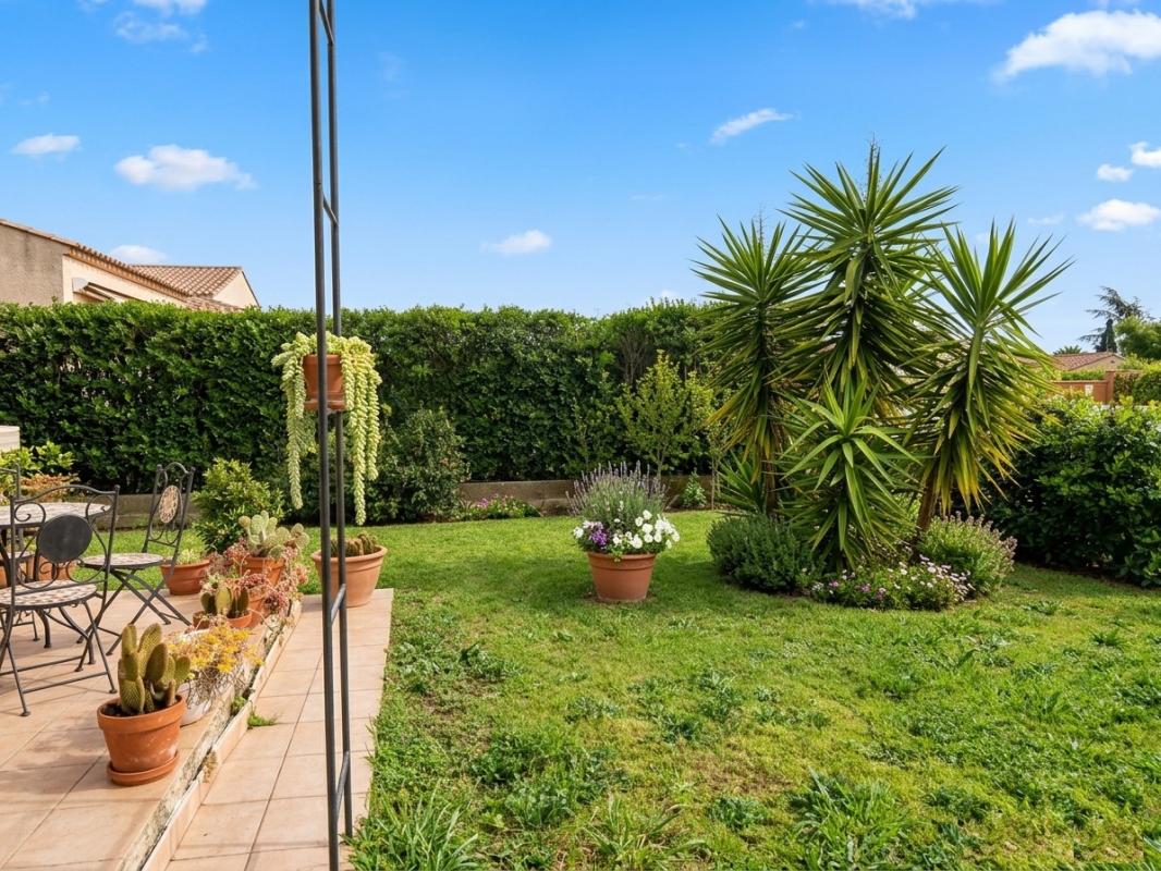 RIEUX-MINERVOIS Maison de plain-pied 3 chambres et garage 2