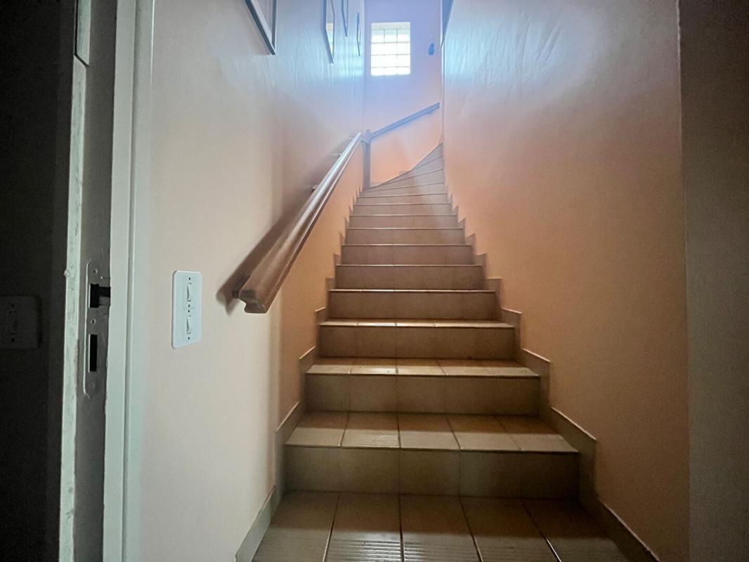 VILLENEUVE-SUR-LOT maison mitoyenne 3 chambres, jardin de 310 m2 10