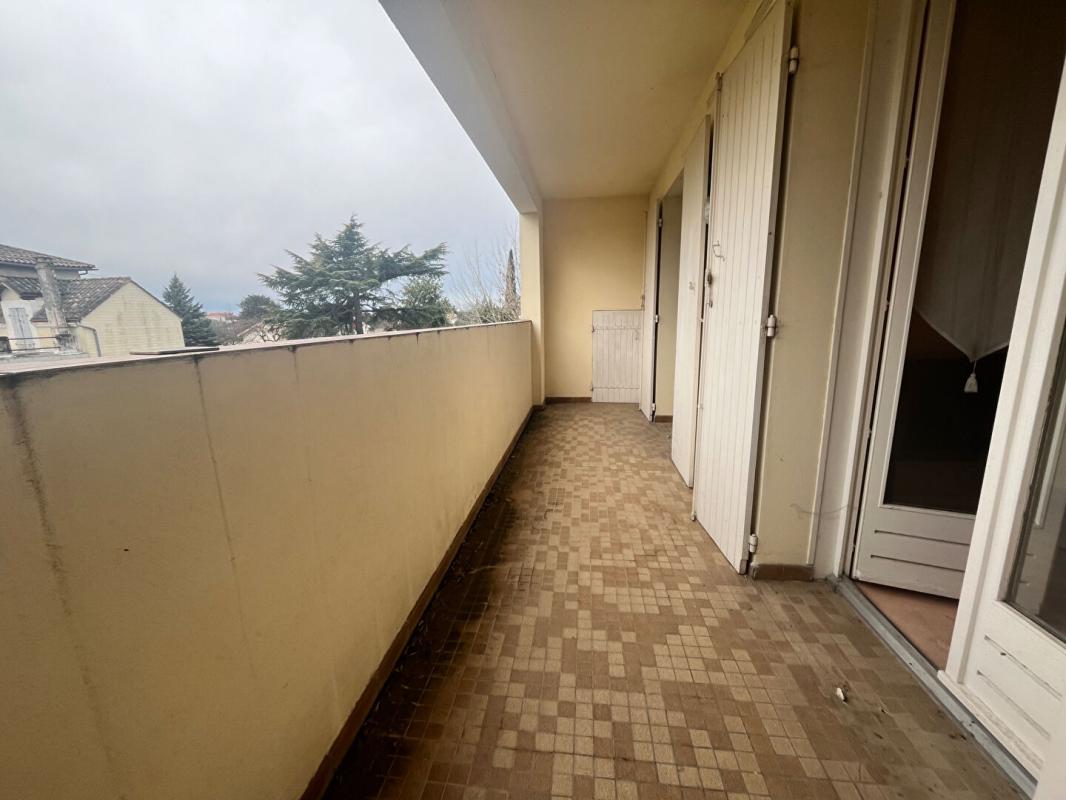 VILLENEUVE-SUR-LOT maison mitoyenne 3 chambres, jardin de 310 m2 12