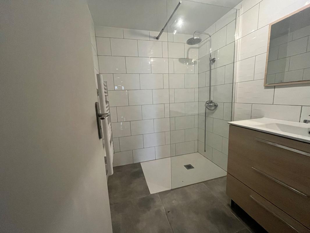 VILLENEUVE-SUR-LOT maison mitoyenne 3 chambres, jardin de 310 m2 8