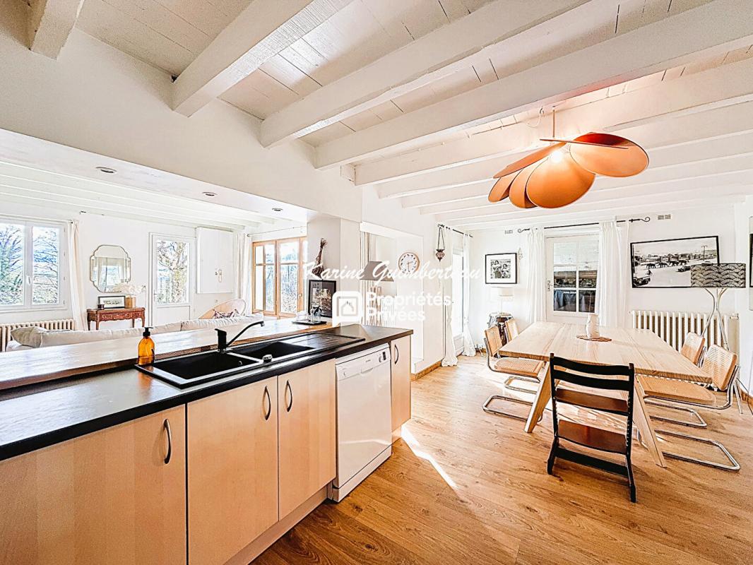 SAINT-EMILION Maison en pierre avec vue, 4 chambres, garage, jardin 11