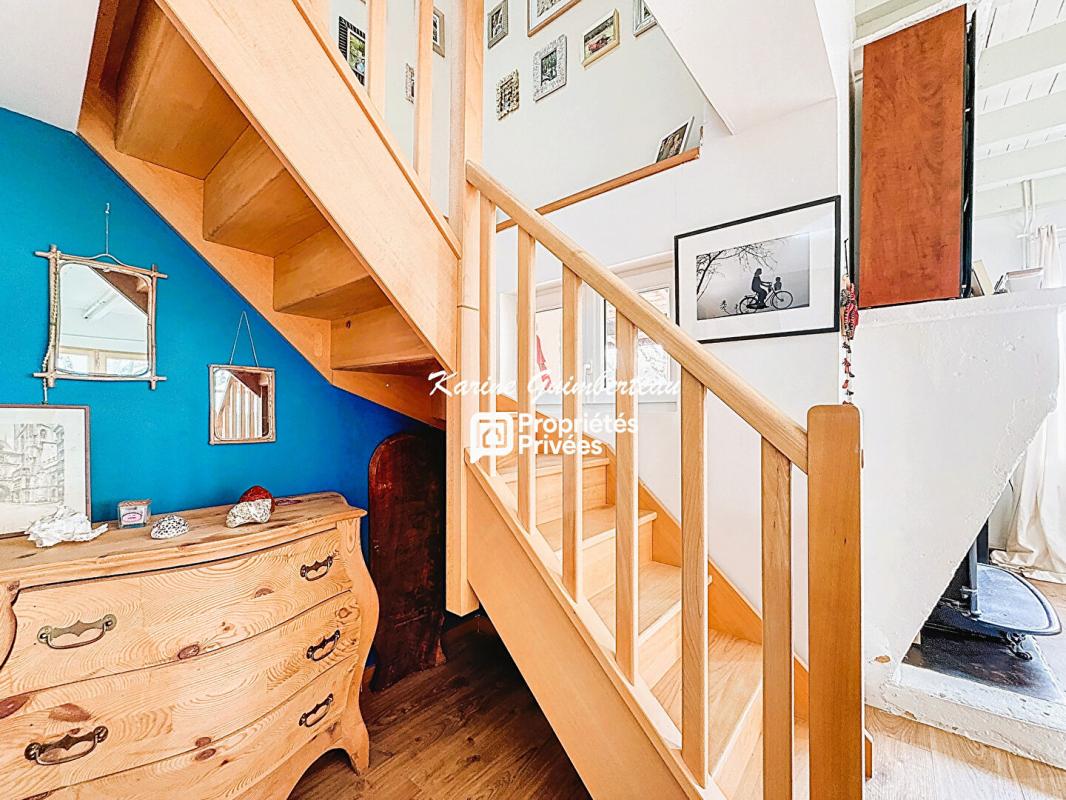 SAINT-EMILION Maison en pierre avec vue, 4 chambres, garage, jardin 13