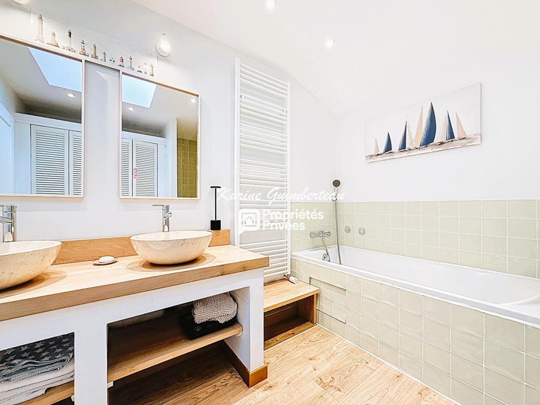 SAINT-EMILION Maison en pierre avec vue, 4 chambres, garage, jardin 15