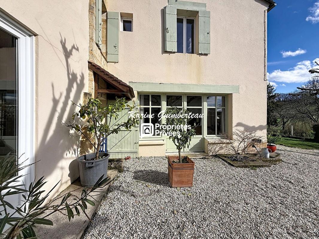 SAINT-EMILION Maison en pierre avec vue, 4 chambres, garage, jardin 8