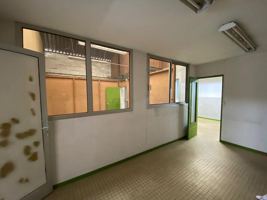 SAINTE-PAZANNE ENSEMBLE IMMOBILIER -  44680 SAINTE PAZANNE  - BUDGET 249 600  HAI 11