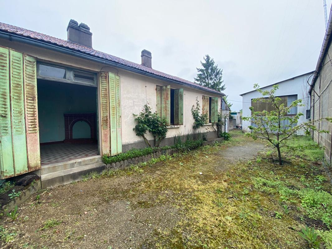 SAINTE-PAZANNE ENSEMBLE IMMOBILIER -  44680 SAINTE PAZANNE  - BUDGET 249 600  HAI 3