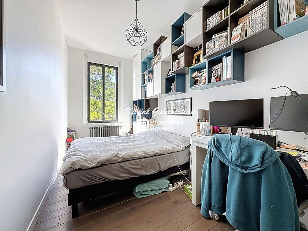 LALANDE-DE-POMEROL Maison familiale en pierre joliment rénovée avec piscine 15