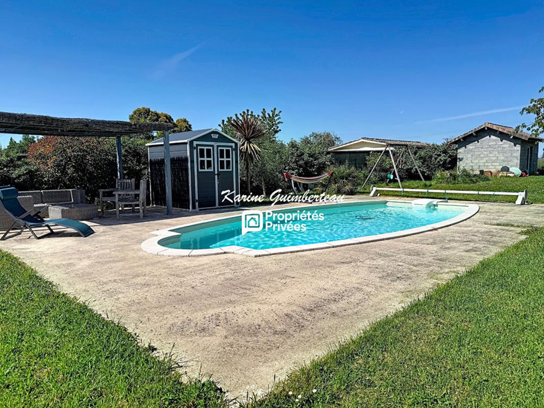 LALANDE-DE-POMEROL Maison familiale en pierre joliment rénovée avec piscine 2
