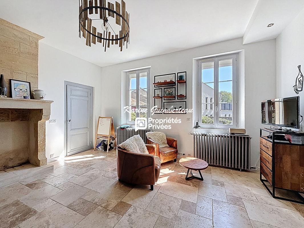 LALANDE-DE-POMEROL Maison familiale en pierre joliment rénovée avec piscine 9