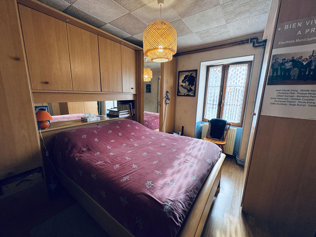 PREMERY Jolie maison mitoyenne à Prémery 7