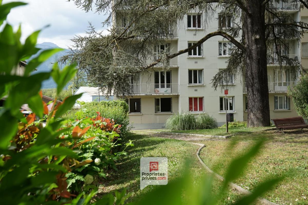 VILLARD-BONNOT Villard Bonnot ( 38190) - Appartement T4 -Jardin- places parking- Possibilité garage66 m2 1
