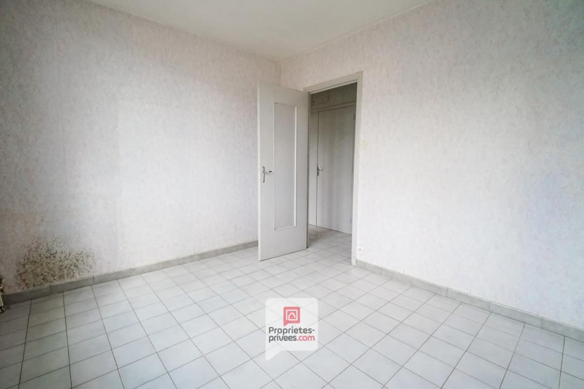 VILLARD-BONNOT Villard Bonnot ( 38190) - Appartement T4 -Jardin- places parking- Possibilité garage66 m2 18