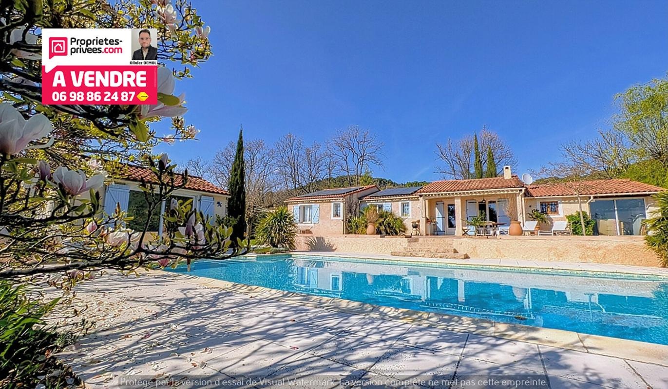 TOURRETTES ELEGANTE VILLA DE PLAIN-PIED ET DE 4 CHAMBRES. 150 m² .Calme et résidentiel ! 7