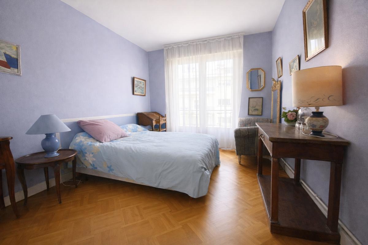 BORDEAUX Appartement 5 pièces Immeuble DARCHAND Bordeaux 10