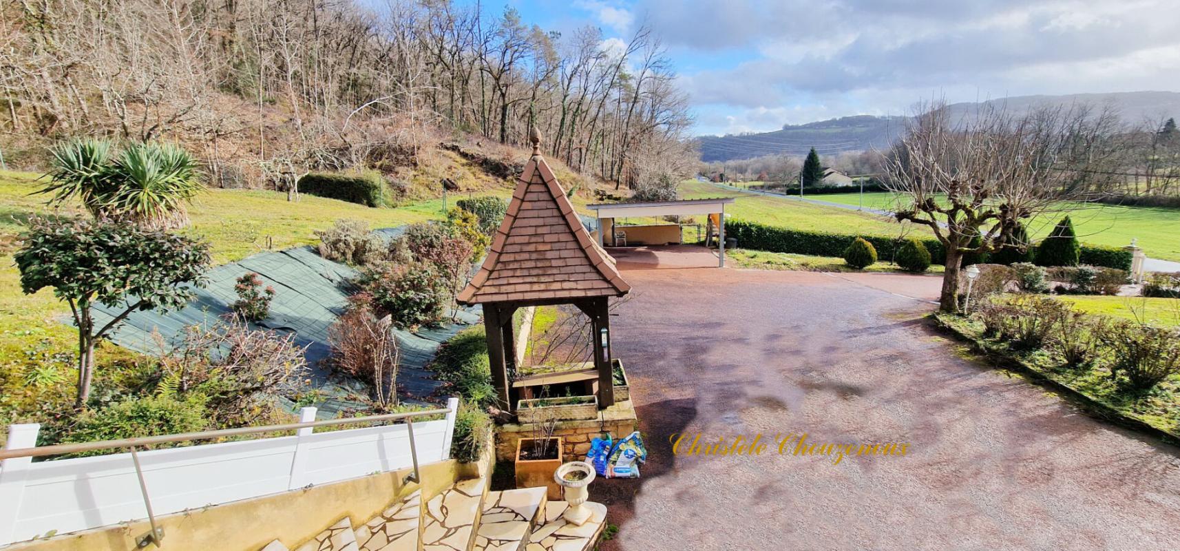 TERRASSON-LAVILLEDIEU 24120 Terrasson Lavilledieu  : Grande Périgourdine avec parc de 2844m² 17