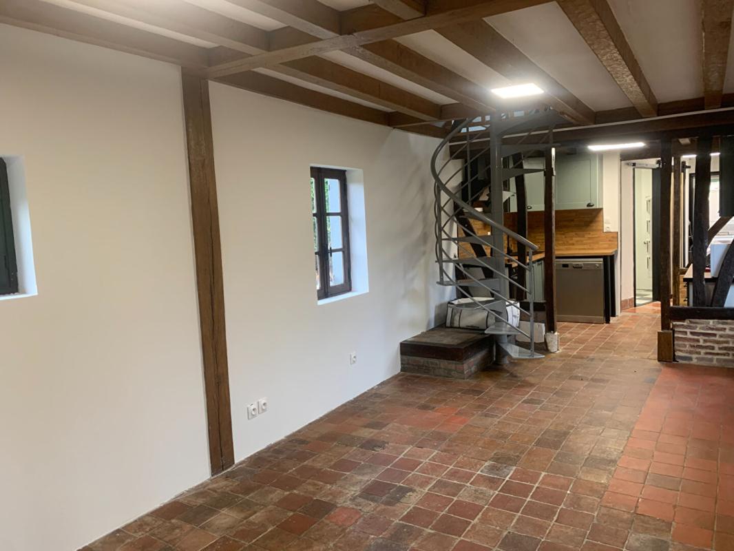 FONTAINE-LA-LOUVET ENSEMBLE DE 2 MAISONS SUR 800 M2 DE TERRAIN 2