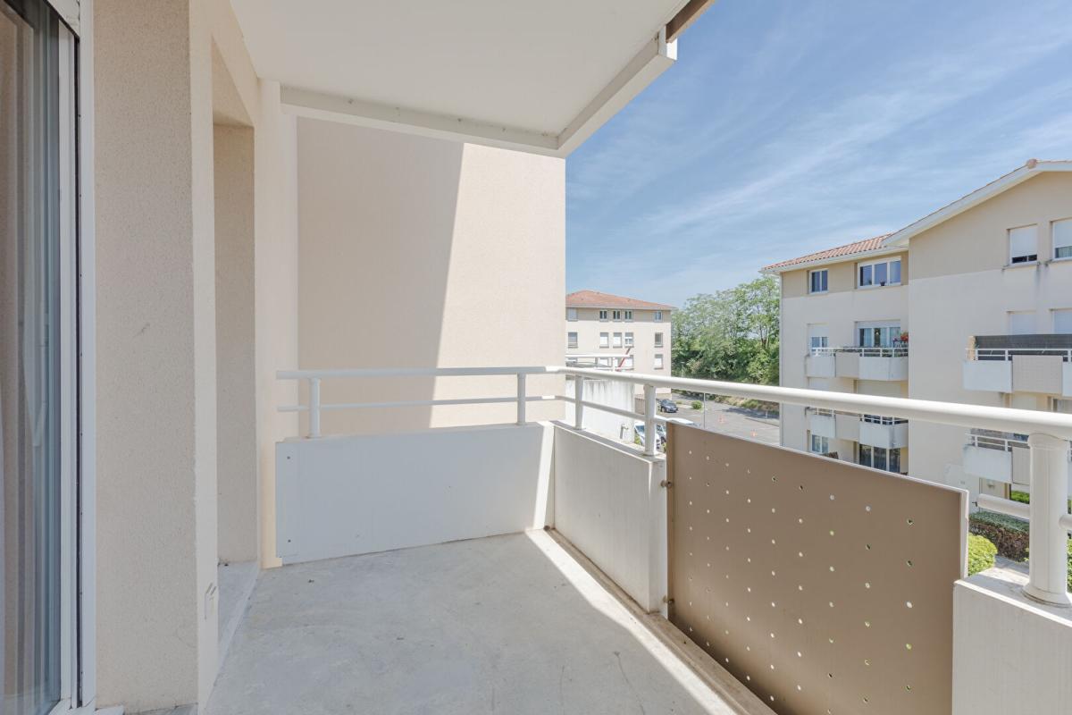 BRUGES Appartement T2 de 41 m² avec piscine et parking 9