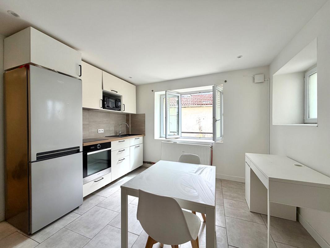 SUCY-EN-BRIE Appartement à vendre centre-ville Sucy En Brie - 2 pièces 1