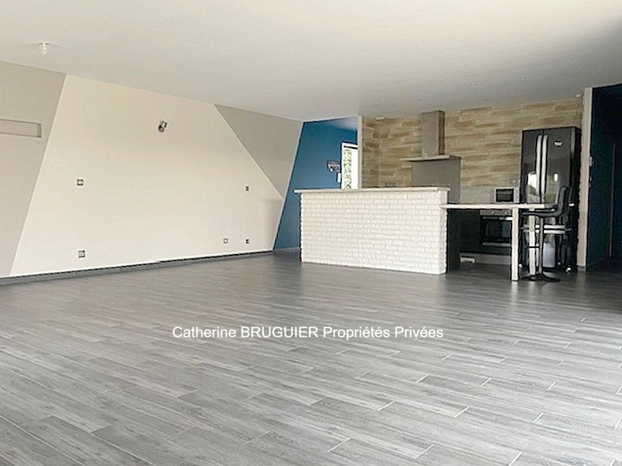 NUAILLE-D'AUNIS Maison de plain-pied 116 m² - Centre village - Classe A -3 chambres - garage - jardin clos 10