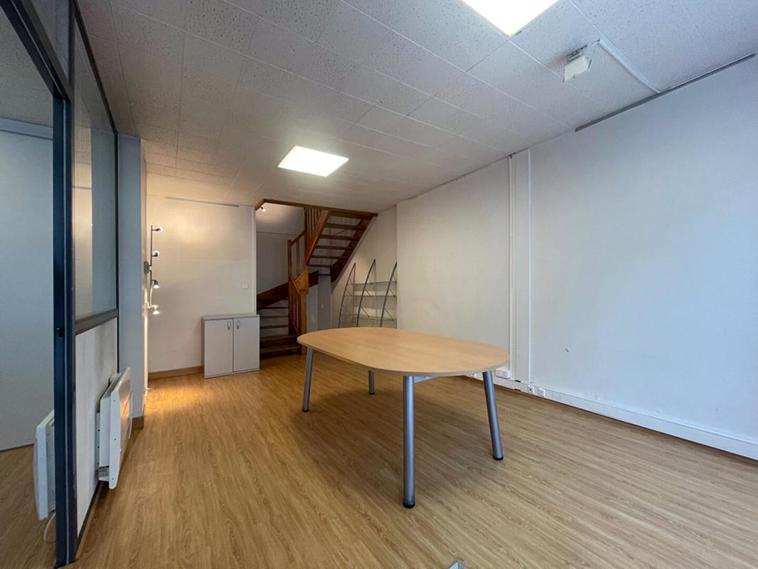 QUIMPER LOCAL + APPARTEMENT T2- Hypercentre Quimper 12