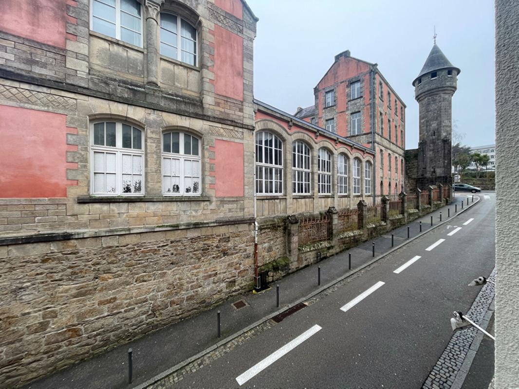 QUIMPER LOCAL + APPARTEMENT T2- Hypercentre Quimper 5