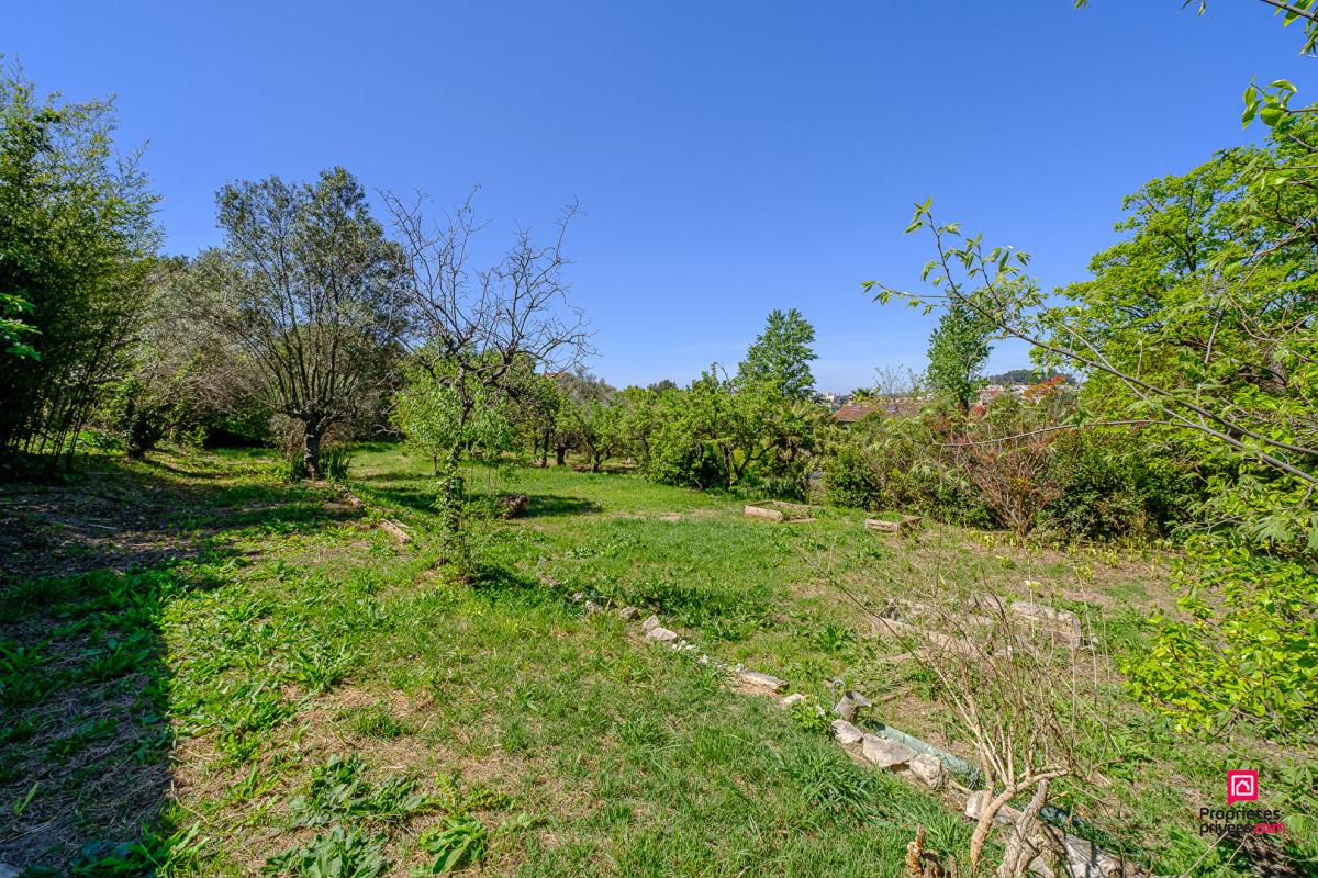 MARSEILLE-11E-ARRONDISSEMENT Maison 10 pièce(s) 330 m2 avec terrain 4000 m² et Piscine 5