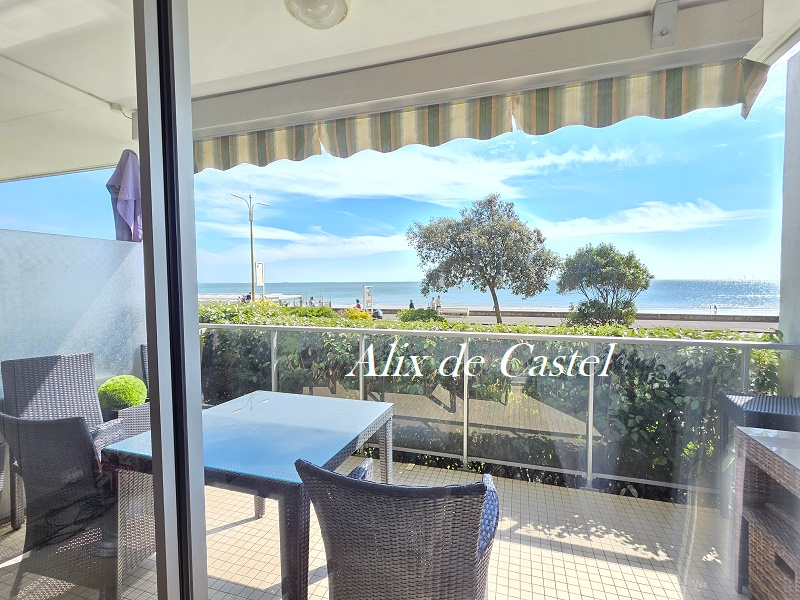 LA BAULE-ESCOUBLAC LA BAULE (44 500) Face mer, appartement 51 m² avec parking 1