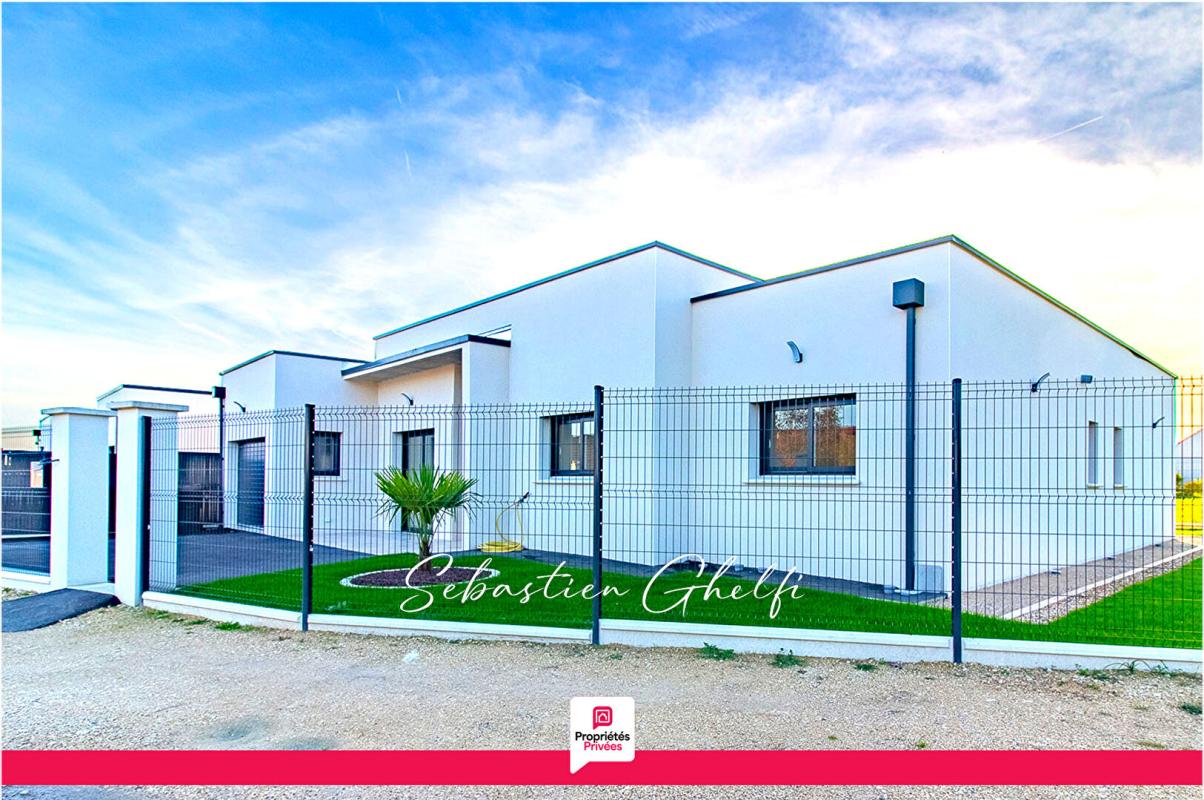 ROMORANTIN-LANTHENAY belle maison de plain-pied avec 4 chambres dont 1 suite avec garage 1