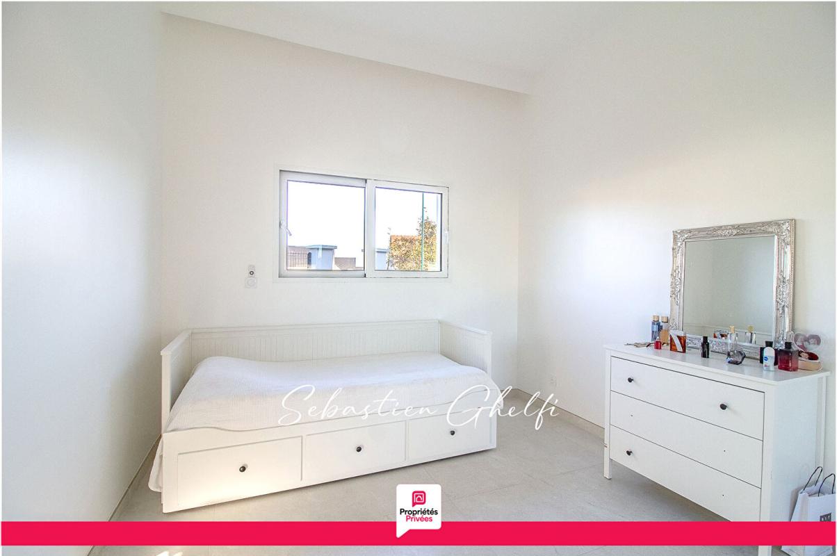 ROMORANTIN-LANTHENAY belle maison de plain-pied avec 4 chambres dont 1 suite avec garage 16