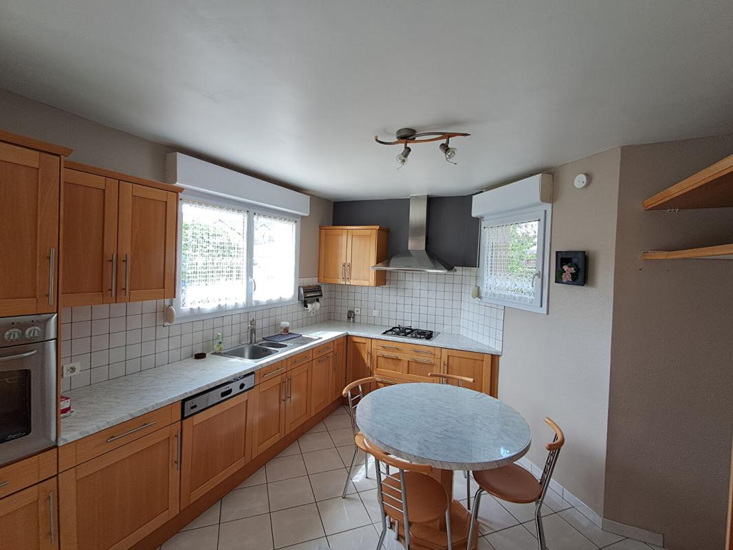 QUINCEY Maison Quincey 8 pièces 185 m2 à 299 000 euros 2