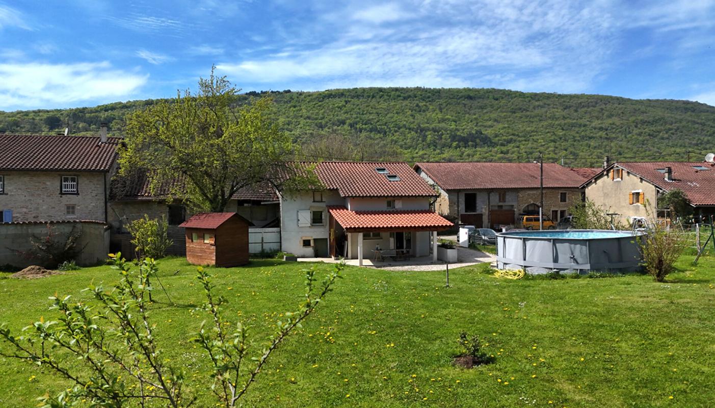CHAVANNES-SUR-SURAN Maison de village rénovée avec jardin - 5 chambres - Au coeur du Revermont 10