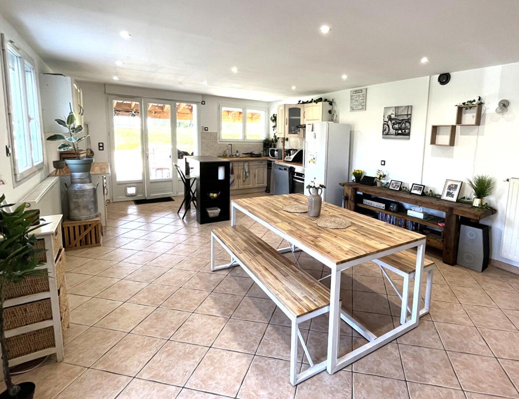 CHAVANNES-SUR-SURAN Maison de village rénovée avec jardin - 5 chambres - Au coeur du Revermont 5